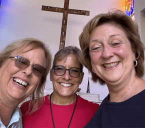 Rebecca Rabb with Pegi Roberts (right) and Tracey Gibson (left) in Christ Chapel.