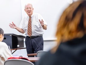 Richard Green addresses a classroom of accounting students